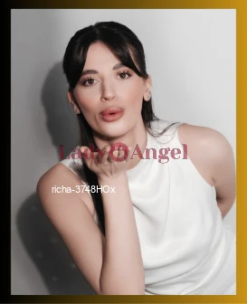 I am Richa, VIP escort from Delhi