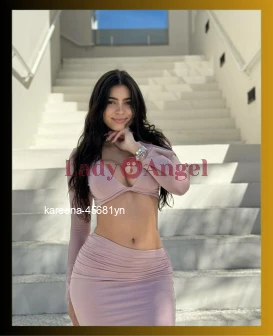 I am Kareena, Mature escort from Bangalore