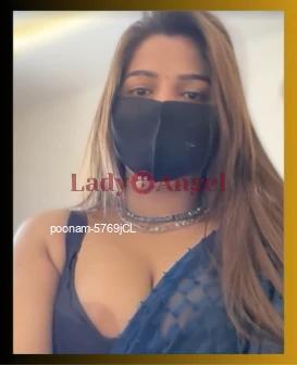 I am Poonam, Big Boob escort from Gujarat